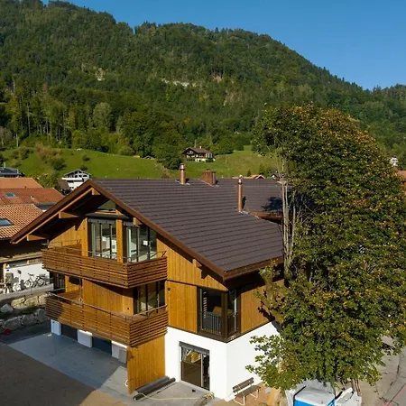 Moderne Neubauwohnung In Wilderswil Exterior photo